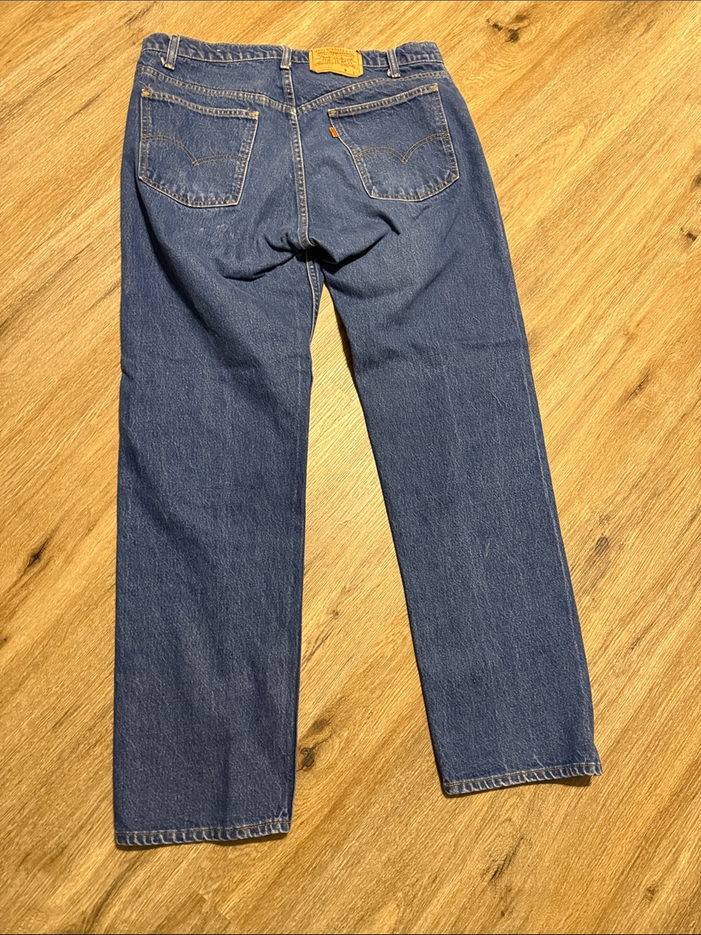Vintage Levi's 505 Men's Dark Medium Blue Denim Jeans with Orange Tab 38-32